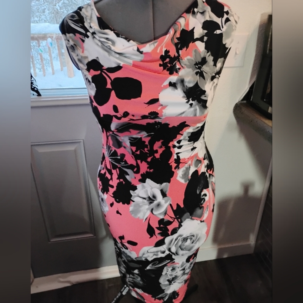 Elegant Floral Midi Dress - Coral and Black
